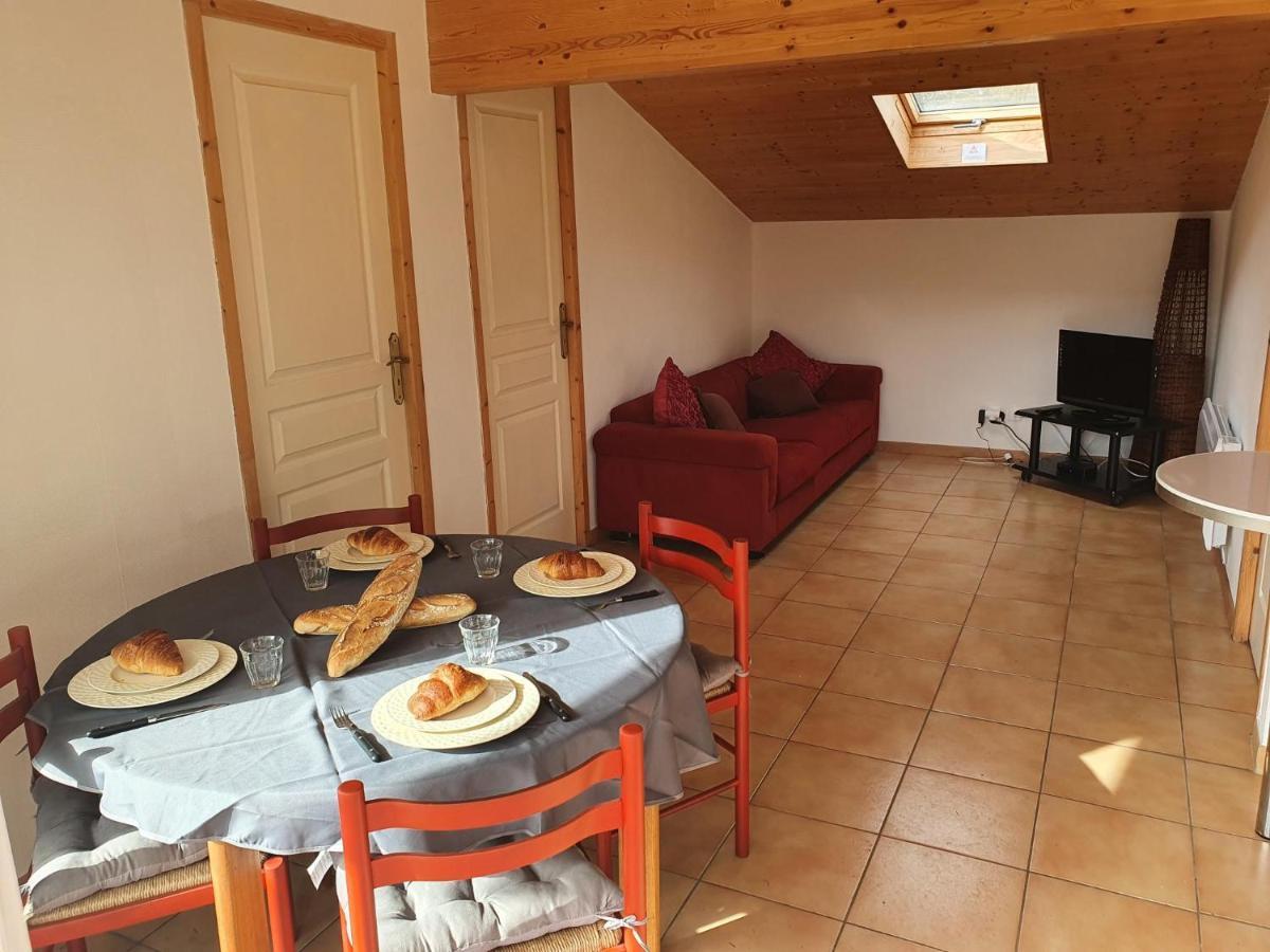 Moulin Du Pommier Glamping & Camping Saulgond Esterno foto