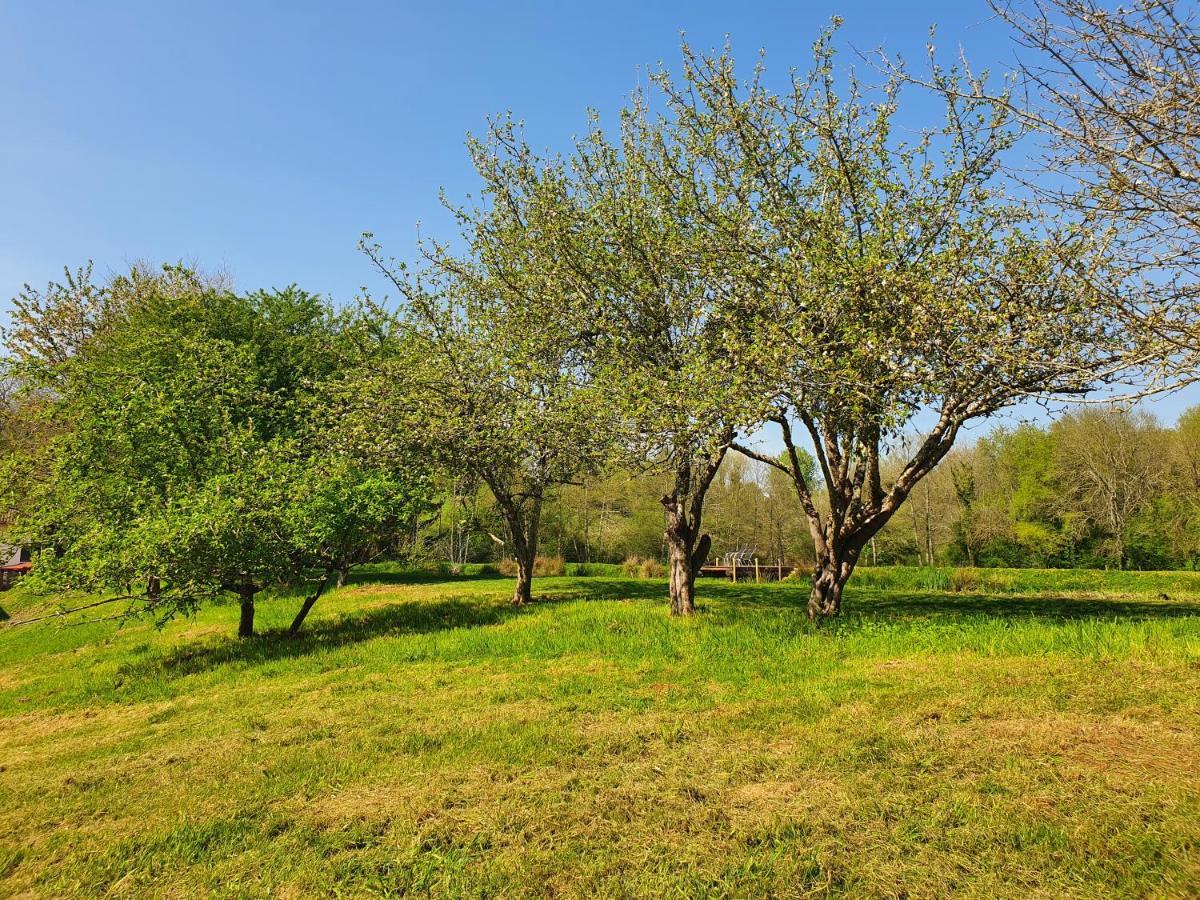 Moulin Du Pommier Glamping & Camping Saulgond Esterno foto