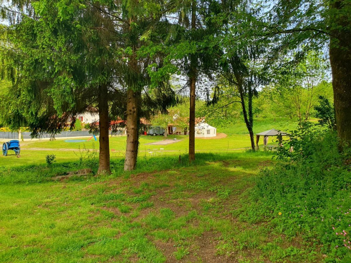 Moulin Du Pommier Glamping & Camping Saulgond Esterno foto