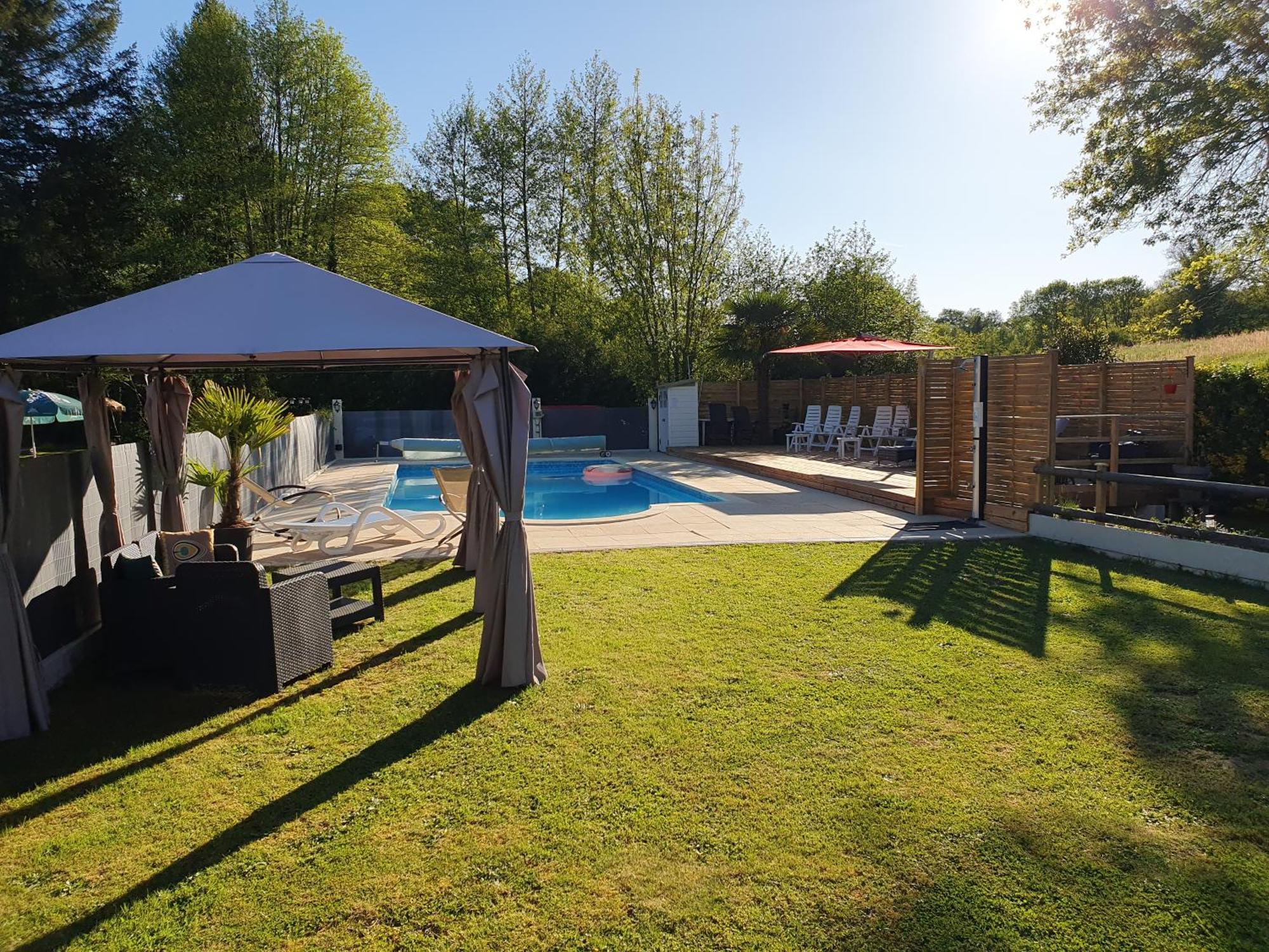 Moulin Du Pommier Glamping & Camping Saulgond Esterno foto